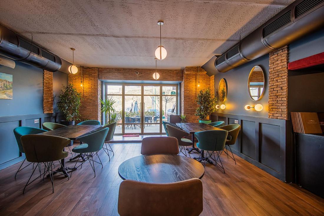 King Gorgasali Hotel Тбилиси Екстериор снимка
